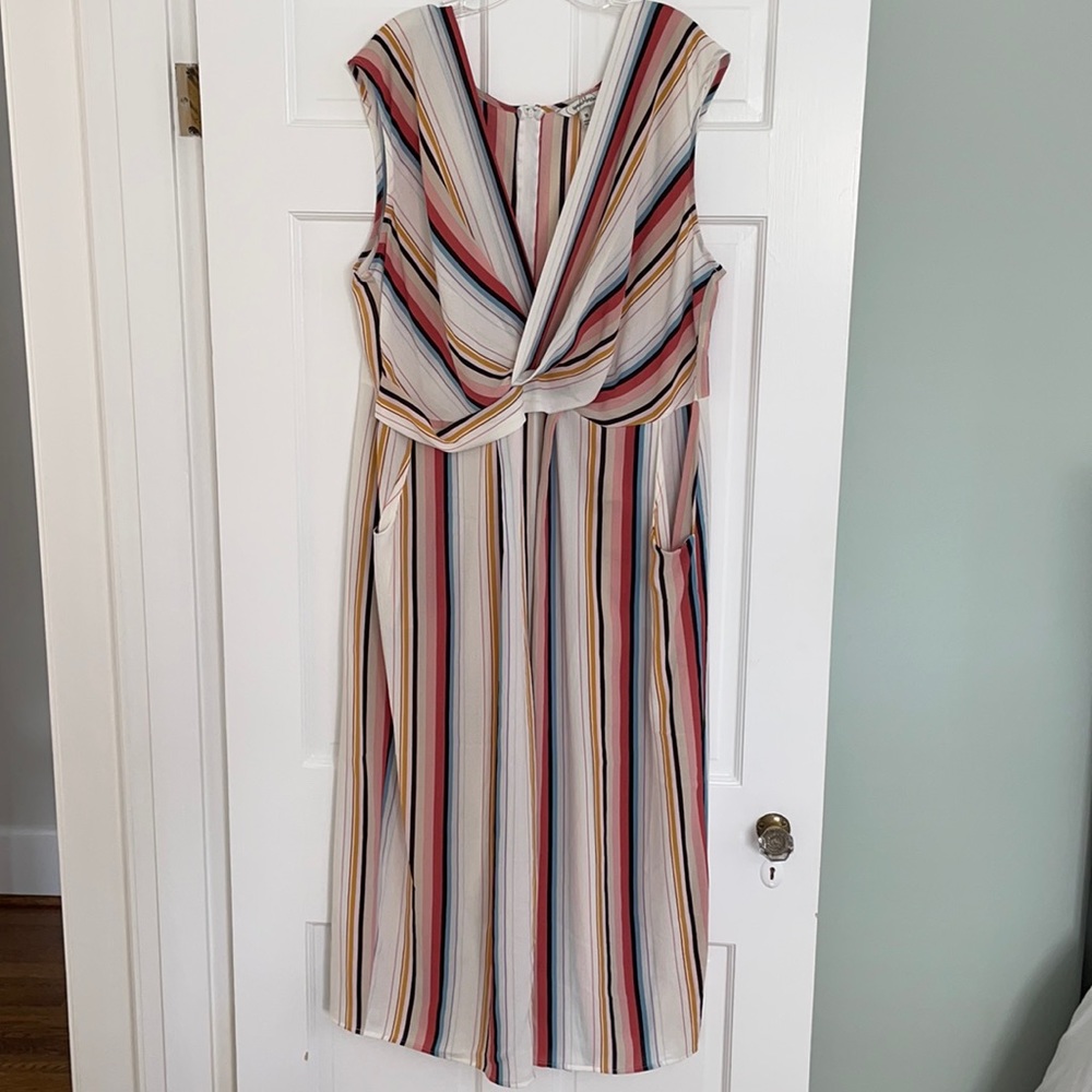 Jumpsuit - Picture 2 of 10